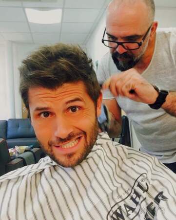 Christophe Beaugrand n'a visiblement pas trop confiance en son coiffeur...