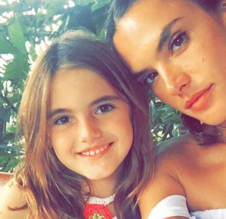 D'autres enfants mignons : Anja, la fille de la top-model Alessandra Ambrosio. 