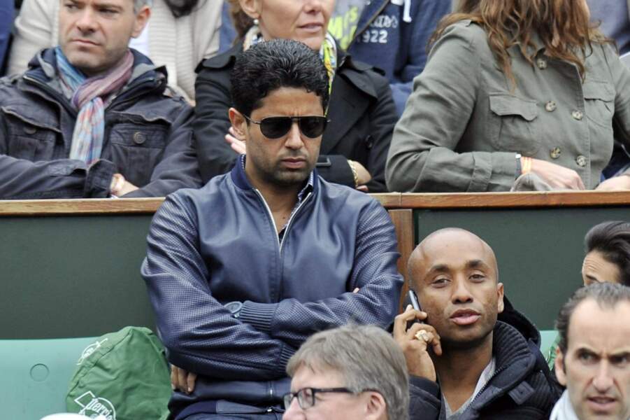 Nasser Al-Khelaifi continue à se cacher à Roland-Garros plutôt que de chercher un nouvel entraîneur pour le PSG.