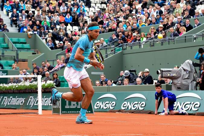 Finalement, Nadal est plutôt élégant avec son maillot bleu azur