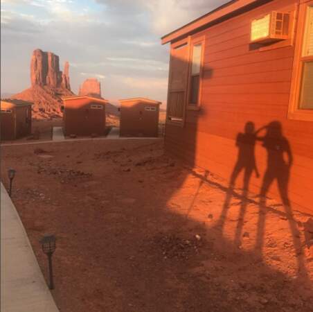 Benjamin Castaldi profite des beautés de Monument Valley, en Arizona... 