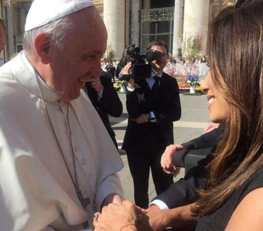Pendant ce temps-là, Eva Longoria rencontrait le Pape François. 