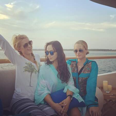 Voici les cousines de Paris Hilton (Venise ? Barcelona ?).