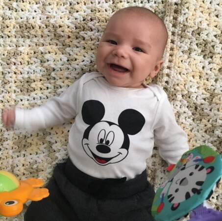 Le fils de Naya Rivera portait son plus beau body Mickey Mouse.