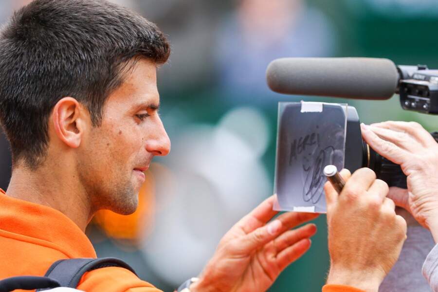 Alors que Novak Djokovic remercie les téléspectateurs de France Télévisions
