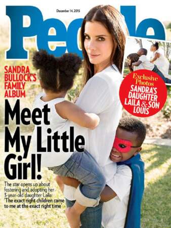 Sandra Bullock : elle présente ses deux enfants Laila et Louis en couverture du magazine People en 2015.