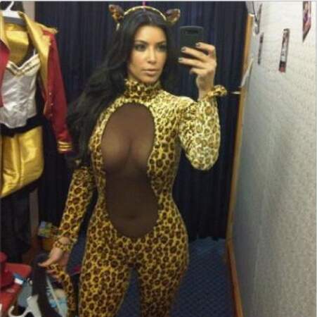 Kim Kardashian en mode tigresse