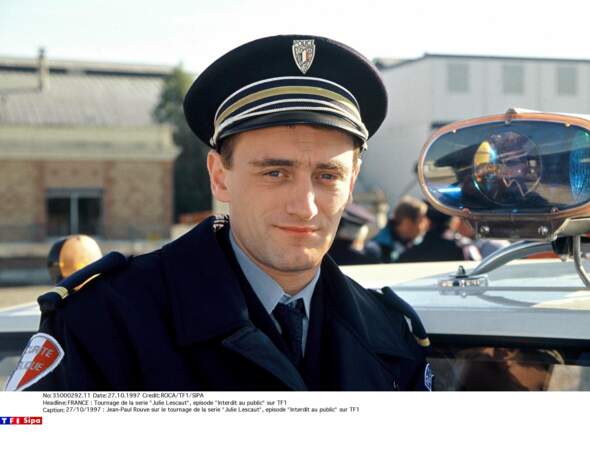 Tout jeune, dans la série Julie Lescaut, il joue le brigadier Eric Léveil (1997)