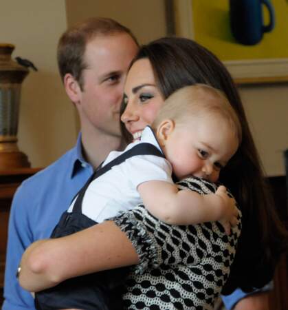 La photo la plus craquante de l'année : baby George dans les bras de maman 