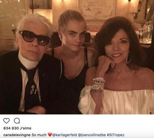 La belle Cara Delevinge pose à Saint-Tropez avec Karl Lagerfeld et Joan Collins