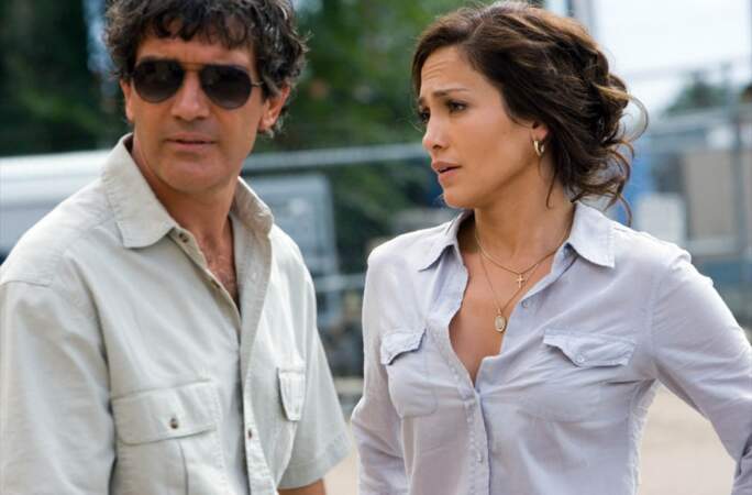 Dans le film, Jennifer donne la réplique à Antonio Banderas et Martin Sheen.