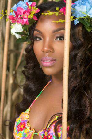 La jolie représentante des Bahamas s'appelle Chantel O’Brian