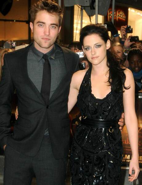 Après sa relation avec Robert Pattinson, elle assume sa bisexualité