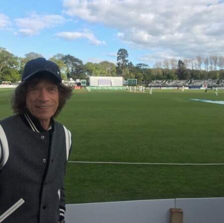 Mick Jagger était ravi d'assister à un match de cricket en Irlande. 