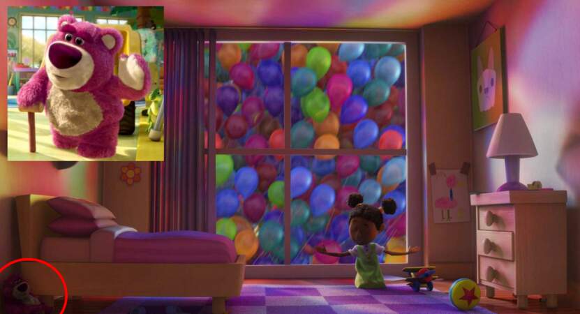 Là-haut : une peluche Lotso (Toy Story 3) se cache dans la chambre d'une petite fille