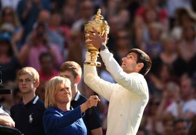 ... c'est Novak Djokovic qui a remporté le tournoi de Wimbledon ce dimanche !  