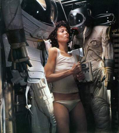 Sigourney Weaver et sa légendaire tenue à la fin de Alien - Le huitième passager (1979)