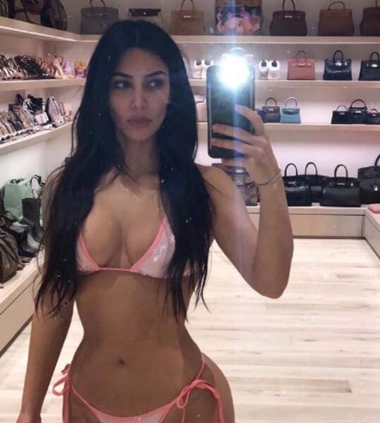 Mais vous préférez peut-être le bikini de Kim Kardashian. 