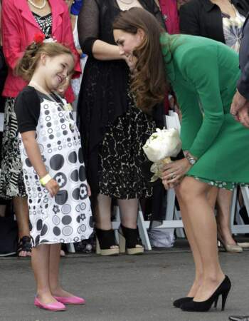 En vert auprès des petites filles totalement fans de la duchesse !