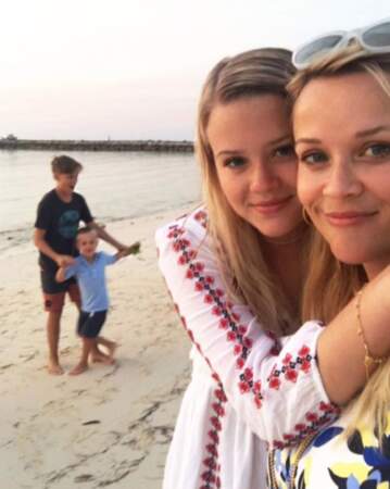 Oh la jolie brochette : Reese Witherspoon et ses trois enfants. 