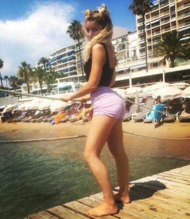 Lola Marois a fait profiter ses fans tout l'été de ses photos de vacances, comme ici, à Cannes 