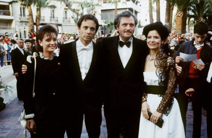 Victor Lanoux à Cannes avec sa femme de l'époque, l'actrice Marie-Jose Nat 