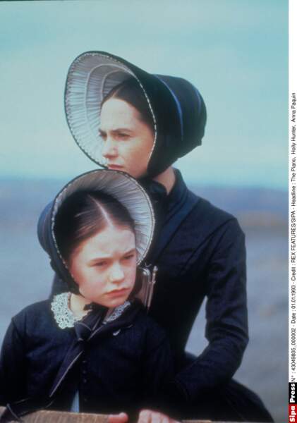 Dans "La Leçon de Piano" de 1993, Anna Paquin veille sur sa mère interprétée par Holly Hunter