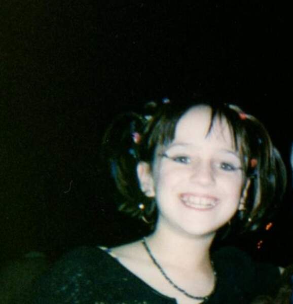 Déguisée en punk pour Halloween en 1997, alors âgée de 10 ans.