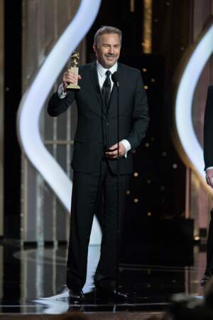 Kevin Costner est le meilleur acteur dans une fiction TV (Hatfields and McCoy). 