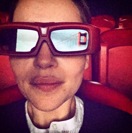 Au cinéma, ni vue ni connue derrière ses grandes lunettes 3D
