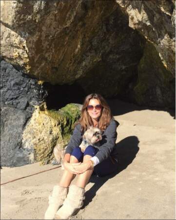 Ce qu'elle préfère ? Les promenades en famille et avec ses chiens sur la plage.