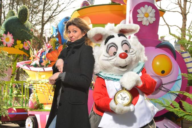Caroline Ithurbide fête le printemps à Disneyland Paris