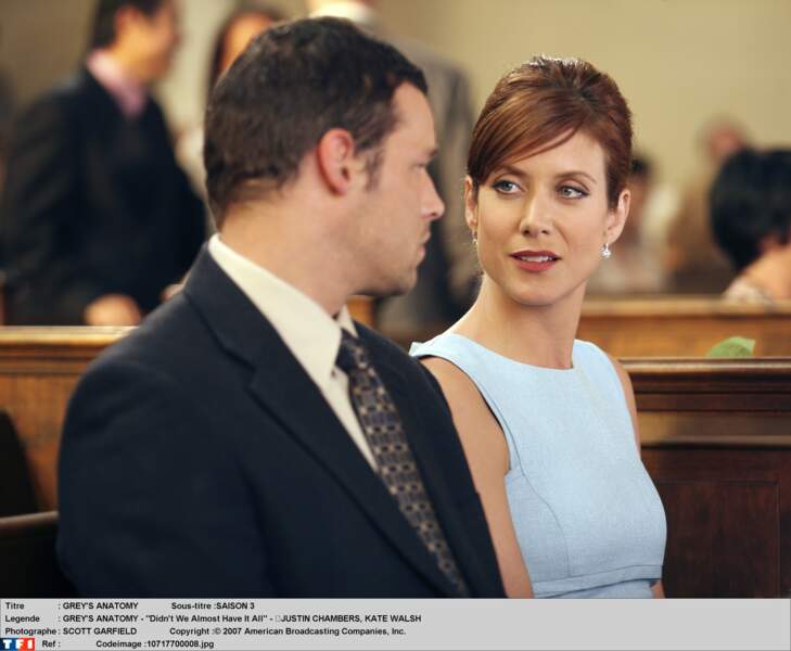 Kate Walsh débarque à la fin de la saison 1, dans la peau d'Alison, la femme de Derek !