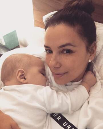 C'était l'heure de la sieste pour Eva Longoria et son fils Santiago. 