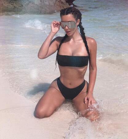 Le fessier dans l'eau - Kim Kardashian 