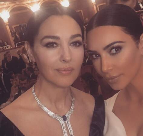 La classe à Rome : Kim Kardashian rencontrait Monica Bellucci.