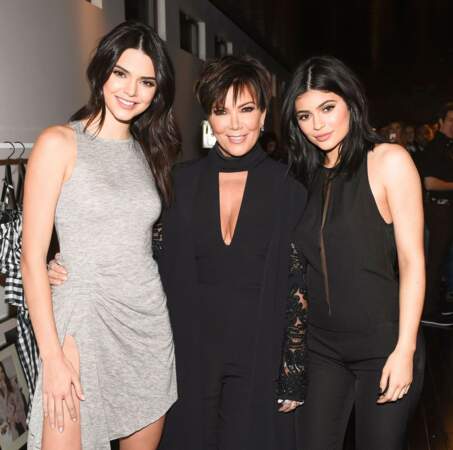 Kris Jenner fait tout son possible pour avoir l'air de la grande soeur de ses filles...
