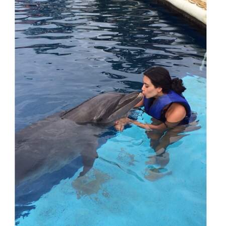 Et Kim s'est offert, au passage, une petite nage avec les dauphins !