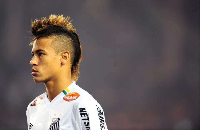 Déjà en 2011, Neymar osait toutes les fantaisies capillaires