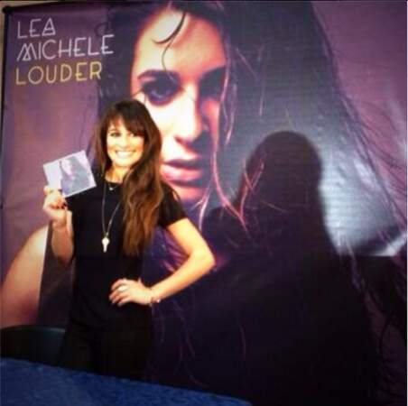 Lea Michele fait la promo de son premier album Louder 