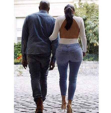Et hop, un petit cliché de la star de dos avec son futur mari Kanye West. Elle a quelques arguments
