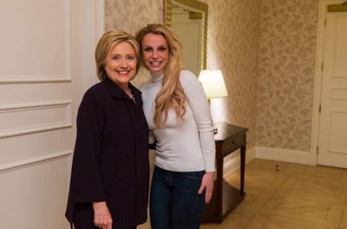 Elle a également eu l'opportunité de rencontrer Hillary Clinton à Las Vegas... 
