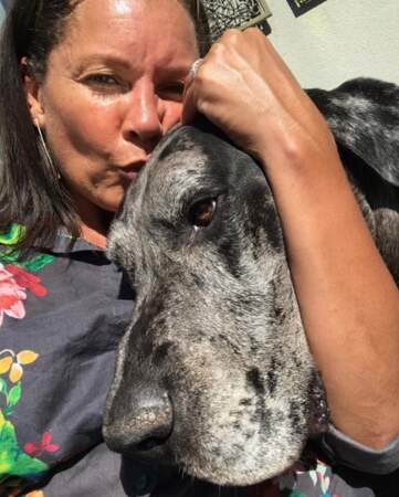 Et Vanessa Williams a publié ce selfie en hommage à Grayson, son chien décédé d'un cancer. RIP Grayson. 