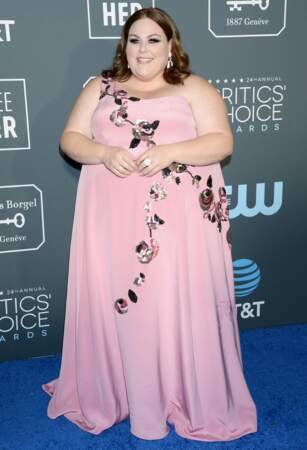 Chrissy Metz, qui joue Kate dans This is Us, était aussi présente dans une jolie robe rose