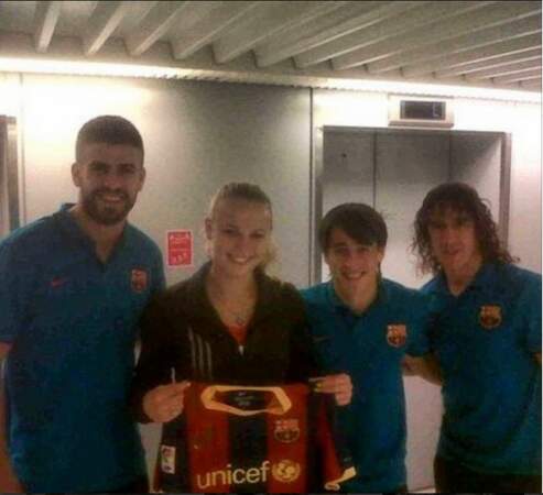 Fan de foot, Caroline Wozniacki était à Berlin pour soutenir le FC Barcelone...