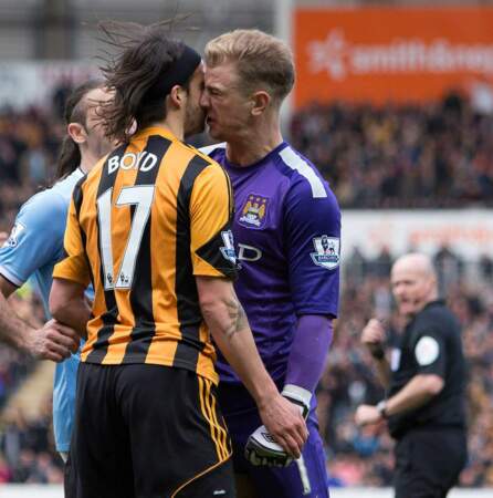 Grosse ambiance entre Joe Hart (Manchester City) et George Boyd (Hull City)