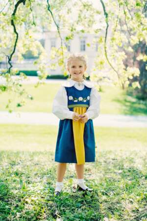 A 5 ans, Estelle de Suède est une vraie petite fille modèle...