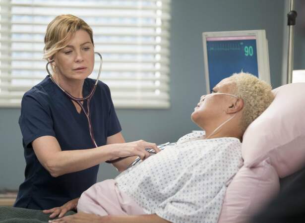 Peu importe, Meredith continue de faire son travail sérieusement et avec passion