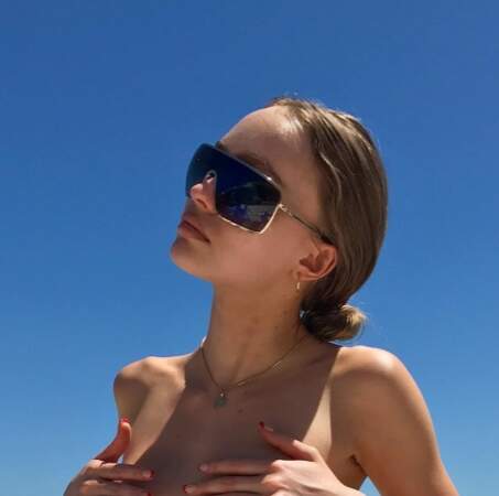 Mais Lily-Rose Depp préfère le topless. 