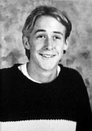 Sur cette photo de lycée en 1997, il porte les cheveux mi-longs et a déjà un beau sourire